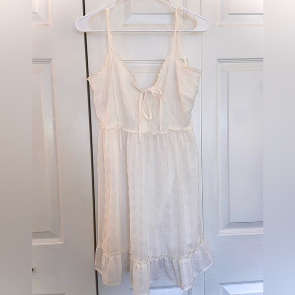 White Dress - Picture 2 of 6